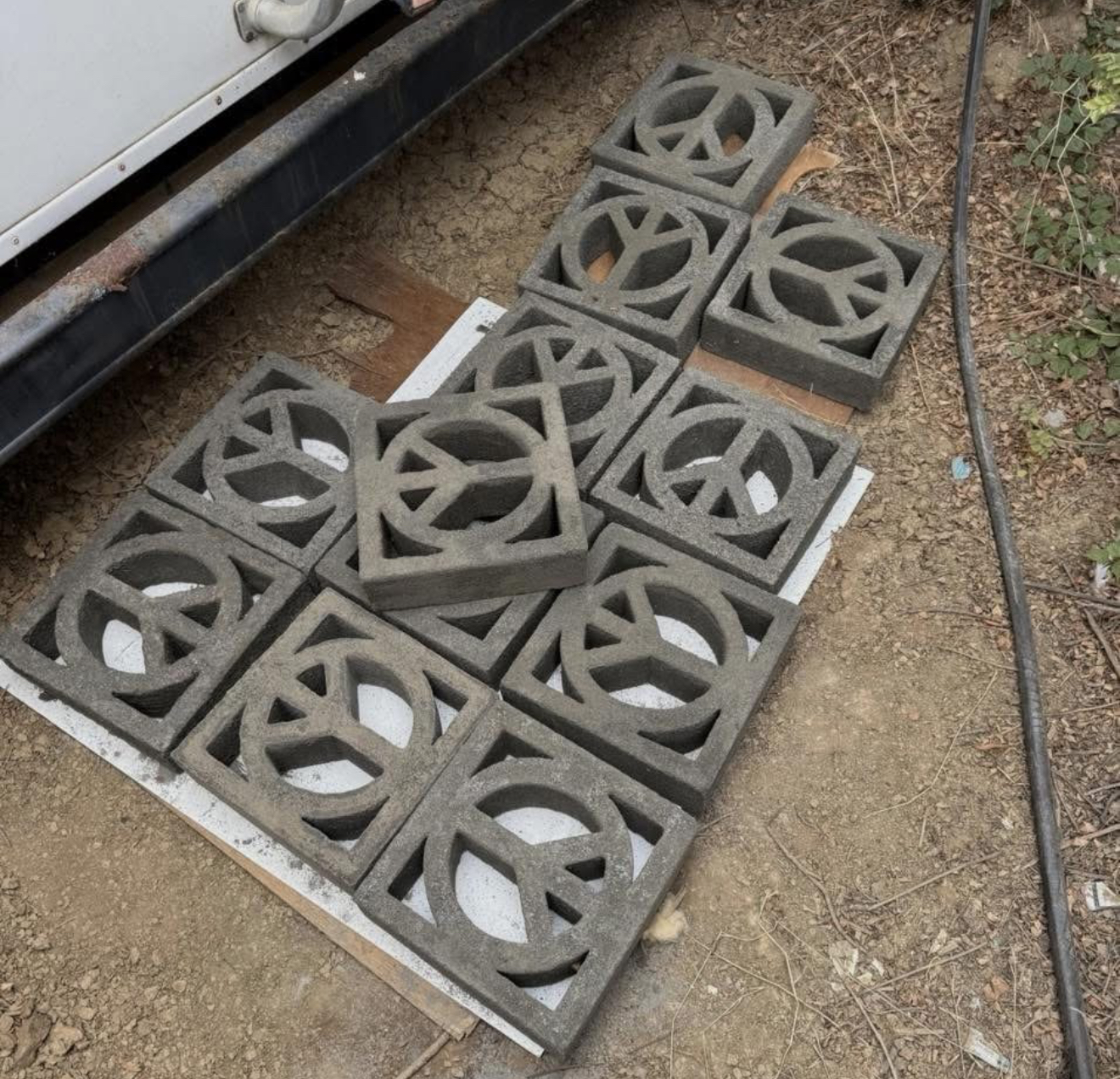 Classic Peace Sign Block